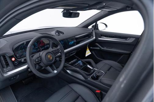 2024 Porsche Cayenne Coupe
