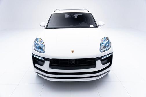 2024 Porsche Macan Base (PDK)