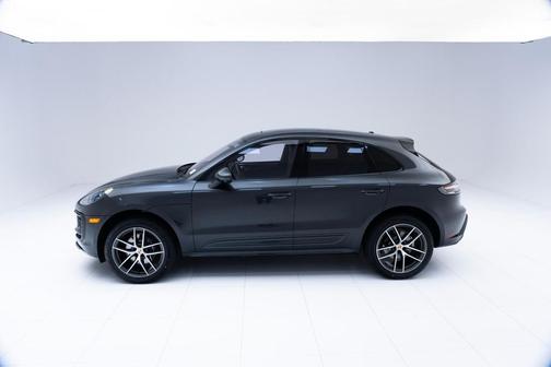2025 Porsche Macan T
