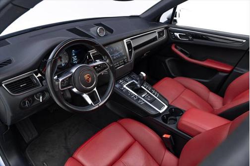 2018 Porsche Macan Base