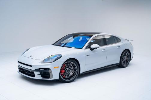 2026 Porsche Panamera Turbo