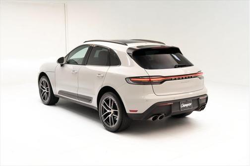 2022 Porsche Macan Base
