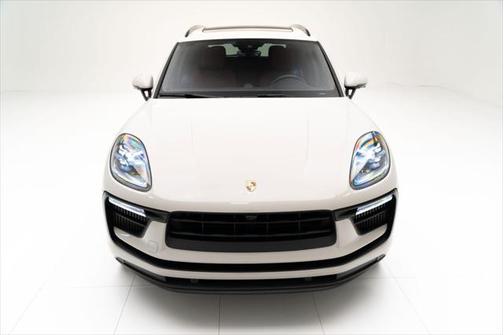 2022 Porsche Macan Base