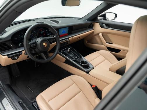 2024 Porsche 911 Carrera 4S