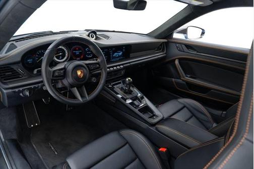 2023 Porsche 911 GT3 w/Touring Package