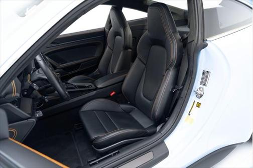 2023 Porsche 911 GT3 w/Touring Package