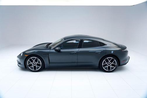 2026 Porsche Taycan 4