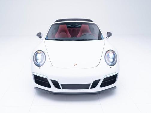 2018 Porsche 911 Targa 4 GTS