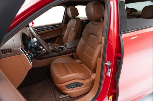 2022 Porsche Cayenne GTS