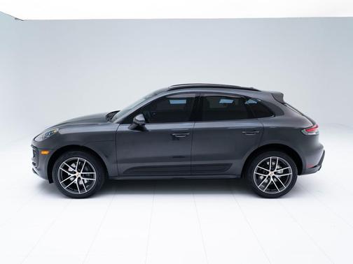 Volcano Grey Metallic 2026 Porsche Macan Macan