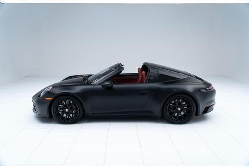 2024 Porsche 911 Targa 4 GTS