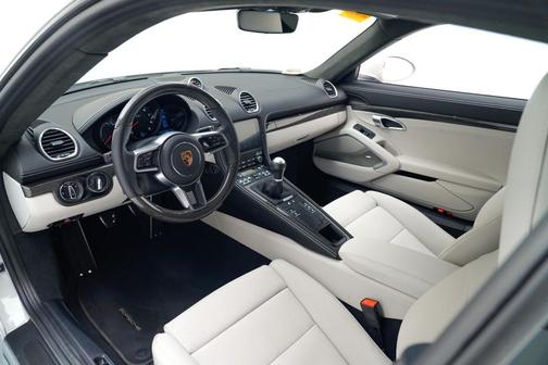 2025 Porsche 718 Cayman GTS 4.0