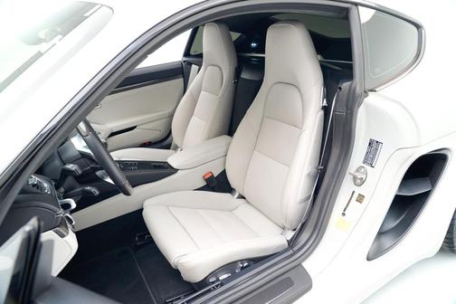 2025 Porsche 718 Cayman GTS 4.0