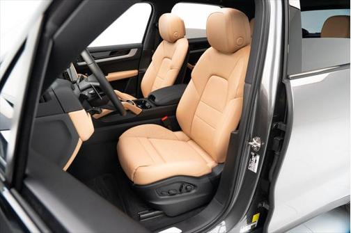 2025 Porsche Cayenne