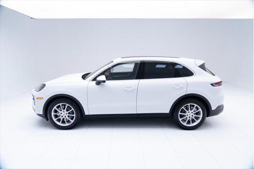 2025 Porsche Cayenne Base
