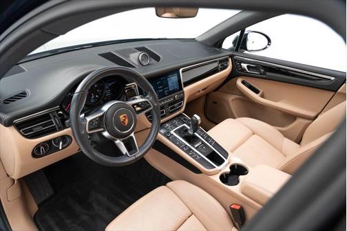 2021 Porsche Macan Base