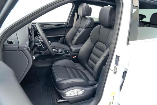 2026 Porsche Macan S