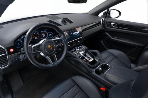 2022 Porsche Cayenne Platinum Edition