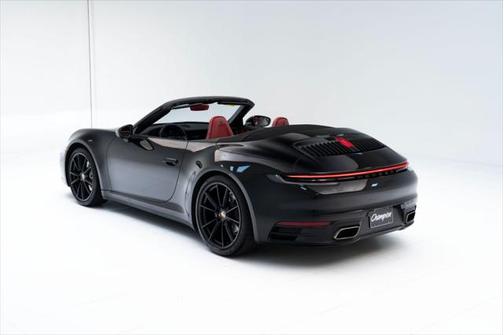 2022 Porsche 911 Carrera