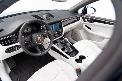 2023 Porsche Macan S