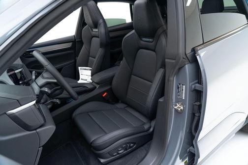 2025 Porsche Macan Electric