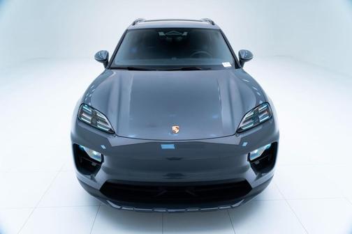 2025 Porsche Macan Electric