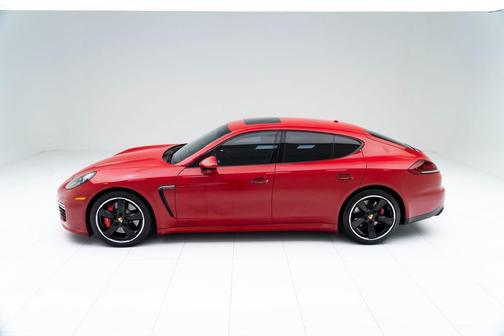 2016 Porsche Panamera GTS
