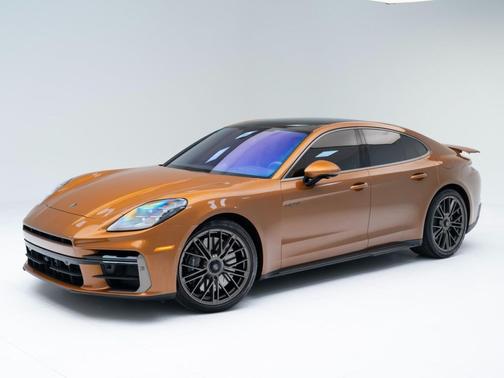 2025 Porsche Panamera Turbo