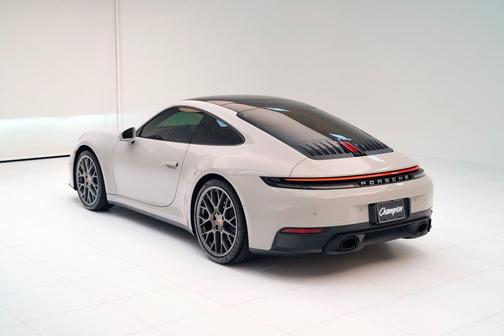 2025 Porsche 911 Carrera