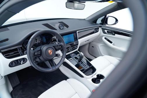 2024 Porsche Macan S