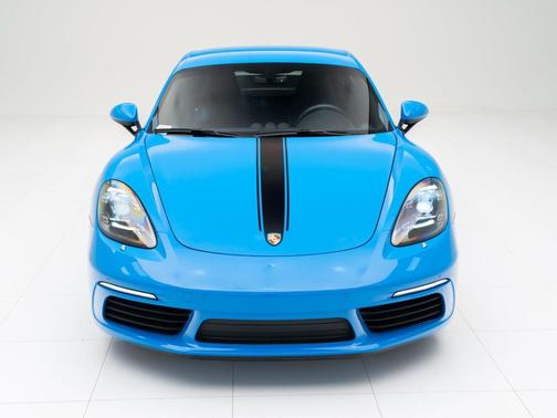2024 Porsche 718 Cayman Style Edition