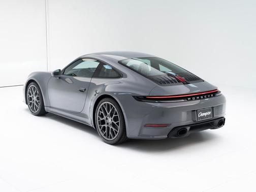 2025 Porsche 911 Carrera