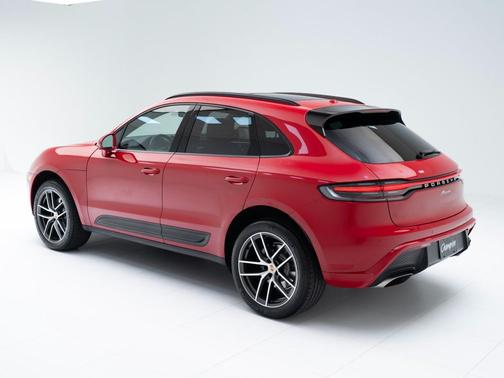2025 Porsche Macan 