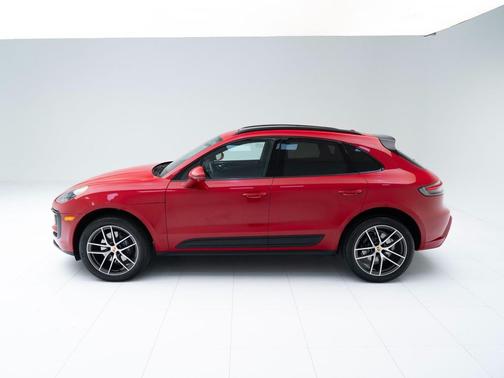 2025 Porsche Macan 