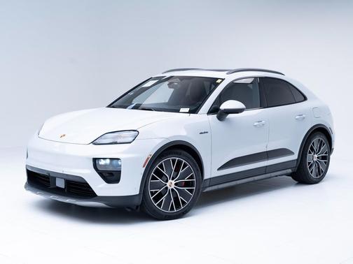2025 Porsche Macan 4S