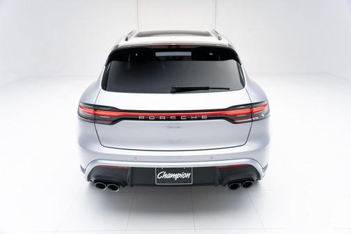 2024 Porsche Macan Base (PDK)