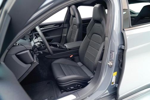 2026 Porsche Panamera 