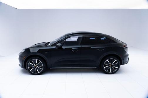 2025 Porsche Macan Electric