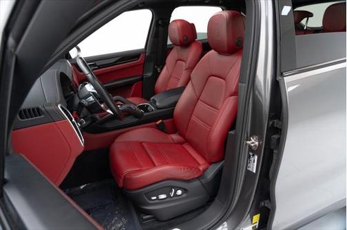 2021 Porsche Cayenne S