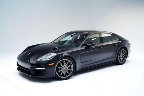 2023 Porsche Panamera Platinum Edition