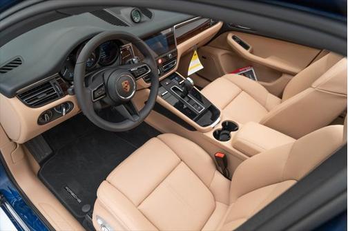 2024 Porsche Macan Base