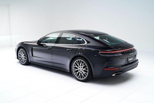 2024 Porsche Panamera 