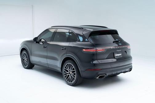 2023 Porsche Cayenne 