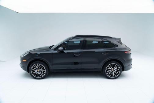 2023 Porsche Cayenne 