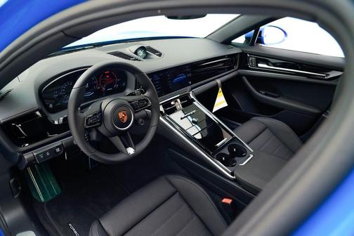 2026 Porsche Panamera 
