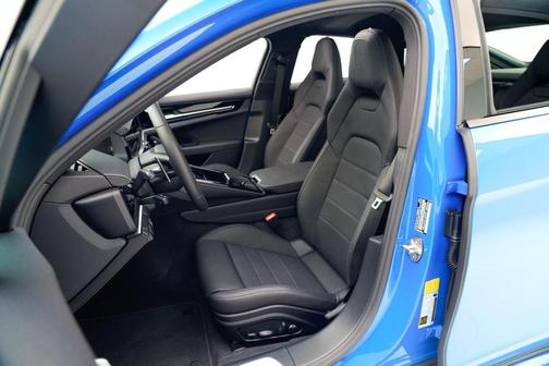 2026 Porsche Panamera 