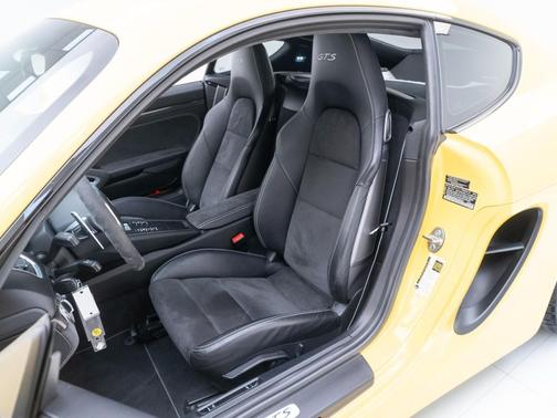 2016 Porsche Cayman GTS