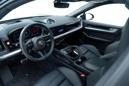 2025 Porsche Cayenne S