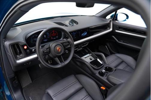 2024 Porsche Cayenne S