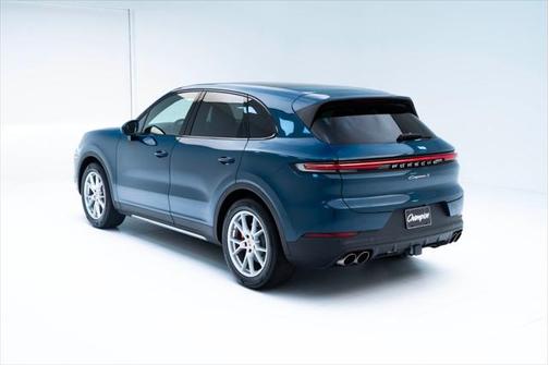 2024 Porsche Cayenne S